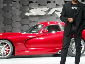 Chrysler's Top Gun, Ralph Giles Talk up 2013 Viper.