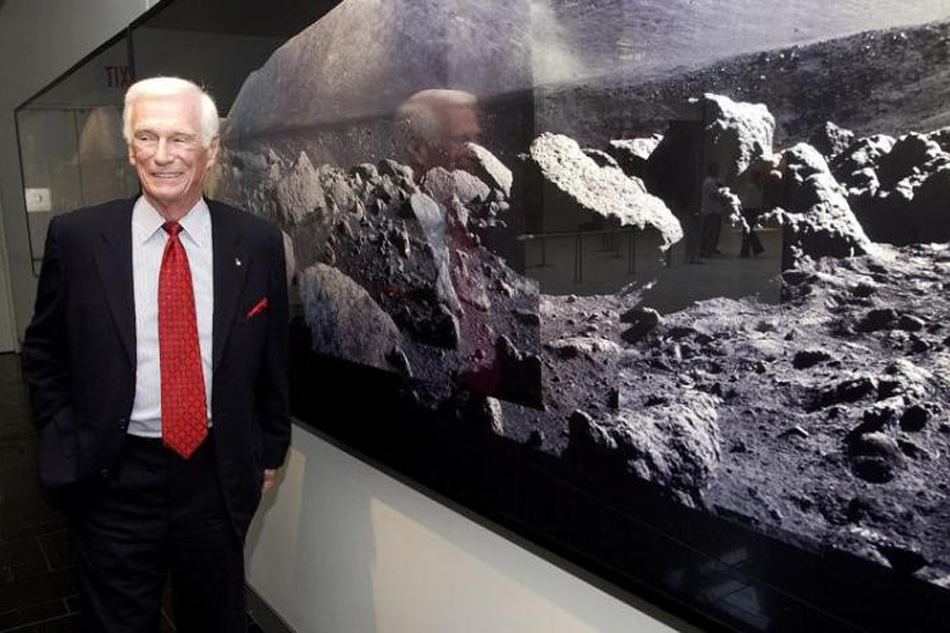 Last Man To Walk On The Moon Gene Cernan Died Today