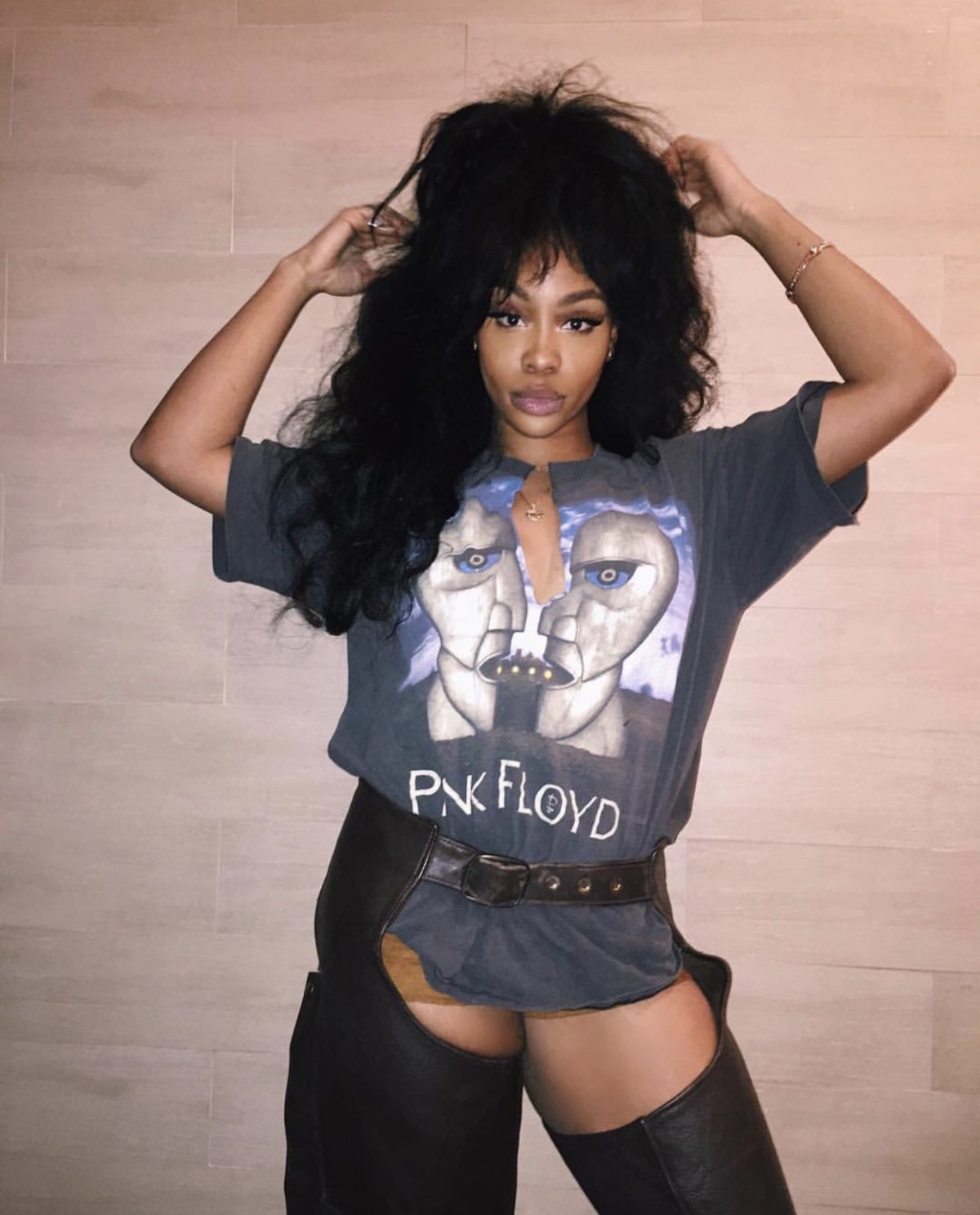 Model of the Day, RnB’s Shiniest New Star Sza