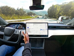 Marques Brownlee Driving Fully Automated Tesla on Highway